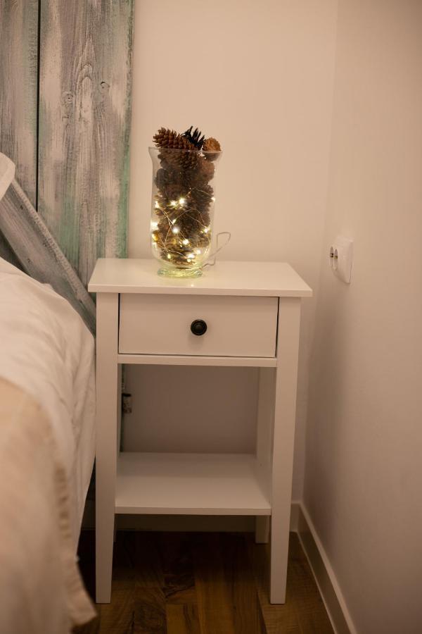 Jasmine Serenity Apartment - Central, Behind Black Church บราชอฟ ภายนอก รูปภาพ